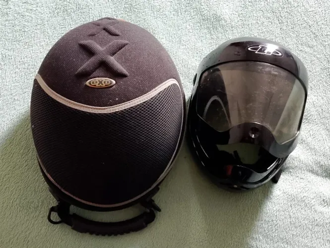 Capacete de paraquedismo