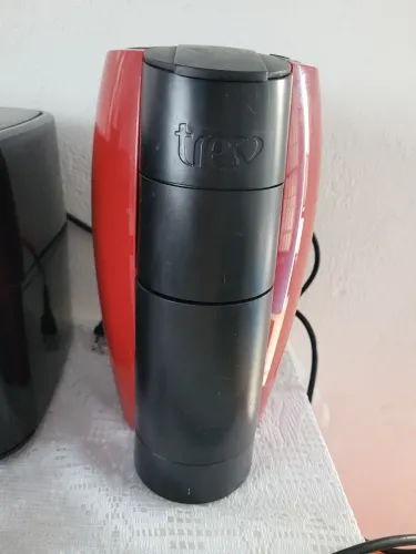 CAFEUTEIRA 3 CORAÇÕES