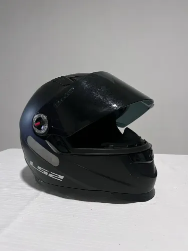 Capacete Ls2 , capa de chuva Califórnia 