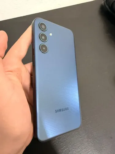 Samsung Galaxy M35 5G Azul - 256GB (Apenas 3 meses de uso!) Aceito ofertas