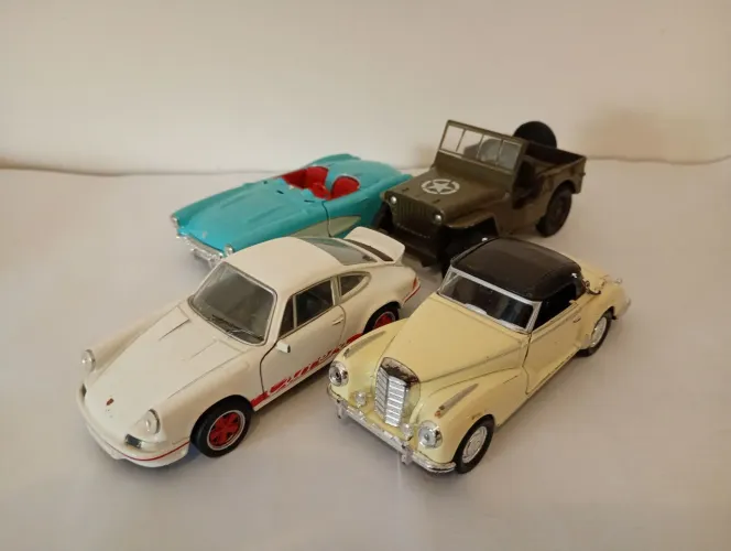 Welly - Lote Miniaturas Com Avarias