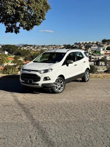Ford Ecosport Freestyle 1.6 16V Flex 5P 2015