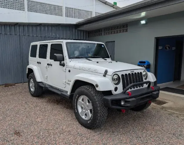 Jeep Wrangler Unlimited Sahara 3.6 V6 4P 2018