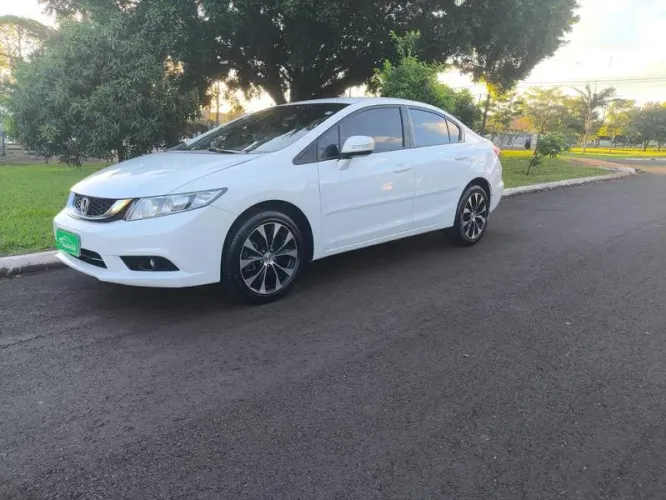 Honda Civic Sedan LXR 2.0 Flexone 16V Aut. 4P 2016
