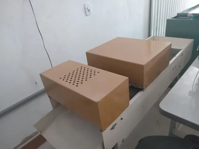 Maquina para relevo americano profissional