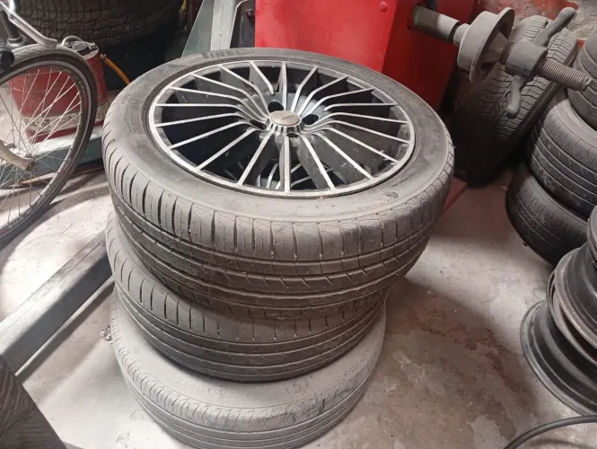 Rodas aro 17 super Nova furo 4+100 com 4 pneus