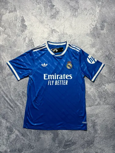 Camiseta Real Madrid Reserva 25/26 - Torcedor Masculina (M)