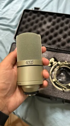 Microfone MXL 990