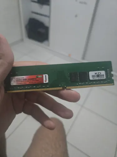 Memória RAM Desktop DDR4 8GB 2666MHz (KLLISRE / Long DIMM) - Perfeito Estado!