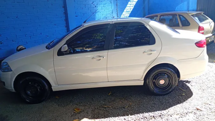 Fiat Siena EL 1.4 MPI Fire Flex 8V 4P 2015