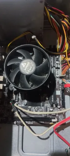 Vendo computador completo core i3 ddr4