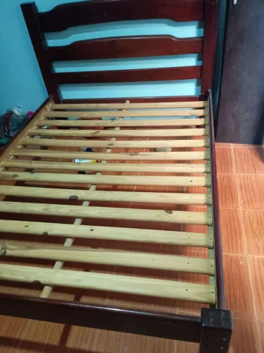 Vendo cama muito resistente e super barato....