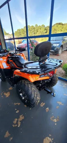 Quadriciclo estado de novo cf520