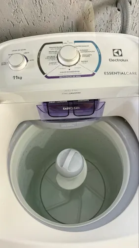 Máquina de Lavar Electrolux 11kg Branca Essential Care com Easy Clean e Filtro Fiapos