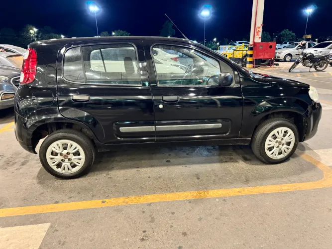 Fiat Uno Vivace Celeb. 1.0 EVO F.flex 8V 5P 2013