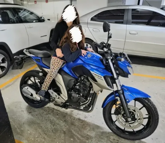 FZ25 2021 Azul - Estado de 0km