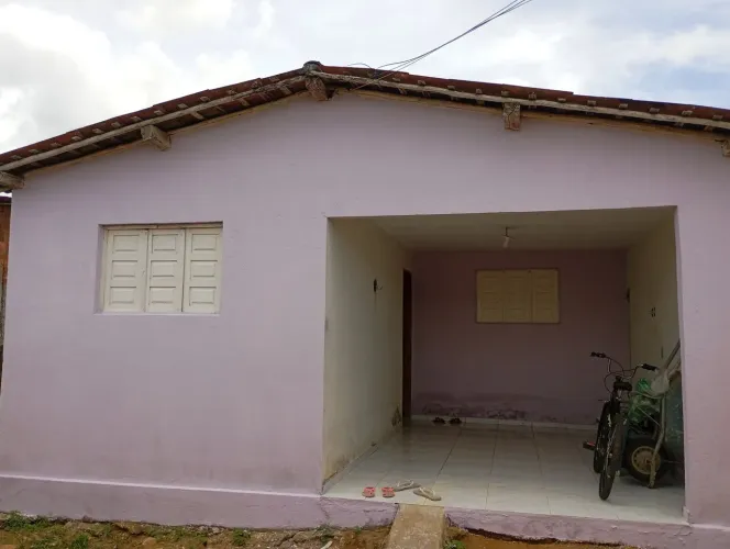 Casa na vila Regina em frente ao casarão 
