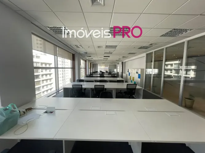 Andar mobiliado 370 m² para locação na Alameda Santos - Paulista