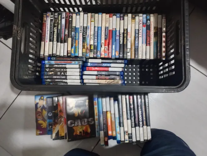 Muitos DVDs originais para vendas qualquer um por r$ 30