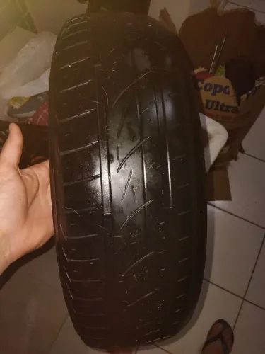 Pneu firestone 175/70 R 14 