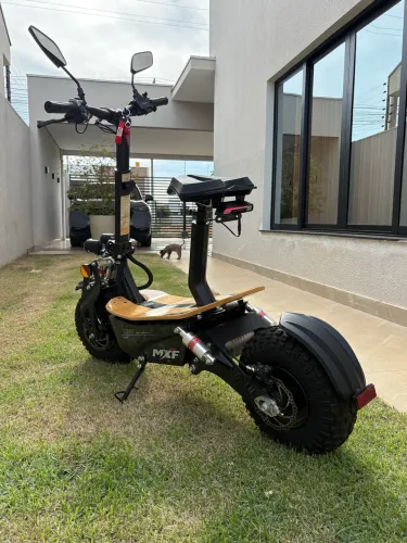 SCOOTER ELÉTRICA MUV FLOW 2000wtts