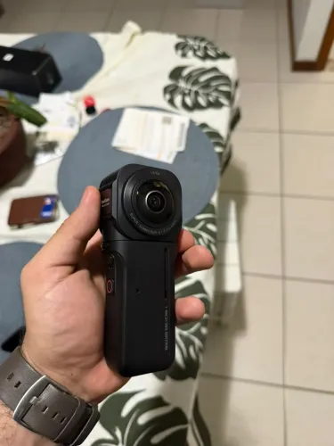 Câmera insta 360 one rs 1 inch 360 Edítion
