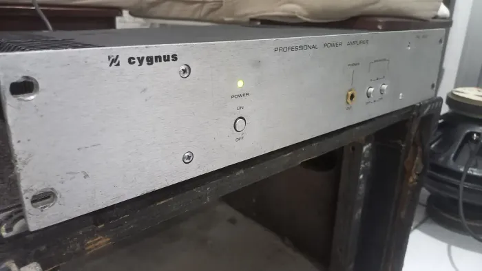 Amplificador potencia cygnus  PA-800