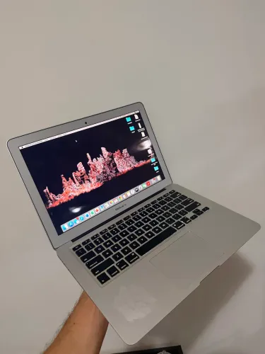 MACBOOK AIR 2012