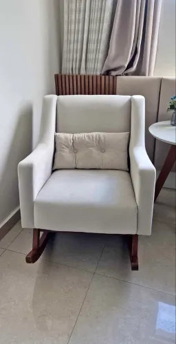 Poltrona Amamentação + Puff