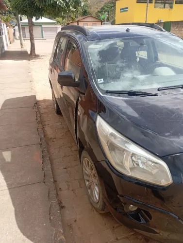 Chevrolet Spin LT 1.8 8V Econo.flex 5P Mec. 2013