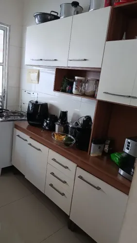 Oportunidade!!! Armário de cozinha em ótimo estado de conservação.