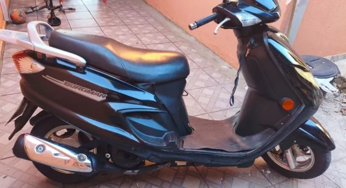 Vendo ou troco Burgman ano 2009