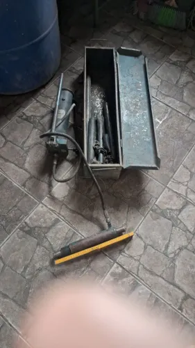 Esticador  hidráulico  6t. Usado .