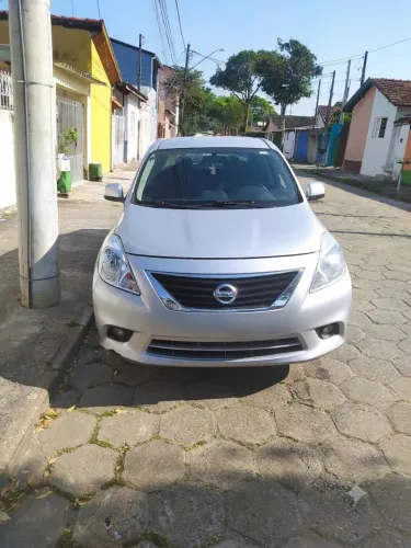 Nissan Versa SL 1.6 16V Flex Fuel 4P Mec. 2013