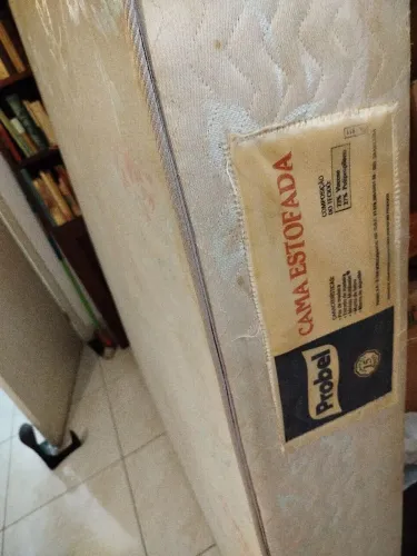 Cama Queen impecável 