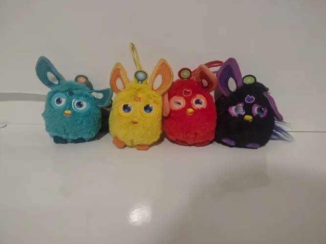 Furby connect Mc donalds edição 2017 - chaveiros pelucias