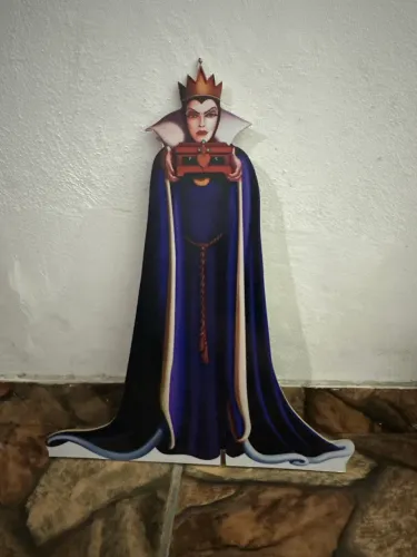 Display de chão da Rainha má 60 cm