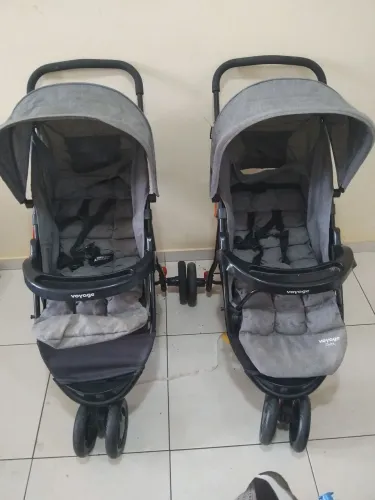Vende-se carrinho de bebê