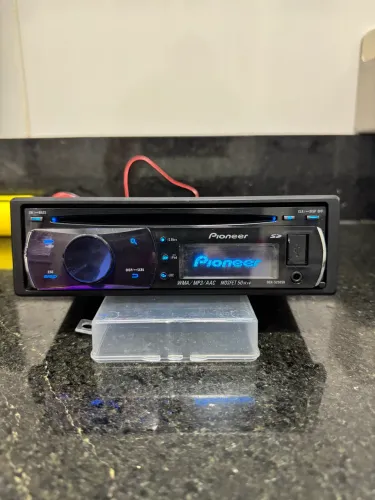 Radio pioneer DEH-5250SD Golfinho ?