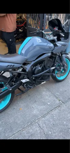 Yamaha Fazer 600 - FZ6 ÚNICA !
