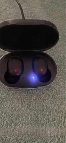 Vendo fone de ouvido sem fio seminovo