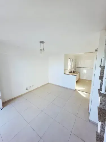 Sobrado para venda com 60m² com 2 suites, 1 vaga em Vila Alpina - São Paulo - SP