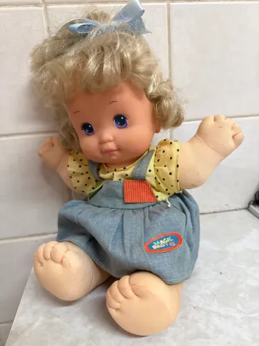 Boneca mágica baby