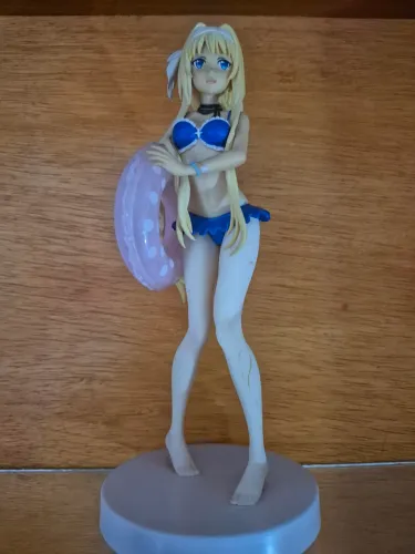 Sword art online Esquecionomedapersonagem prize figure original marcas de uso e amarelada
