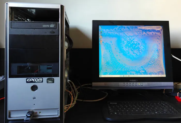 Desktop Intel i3-8100T