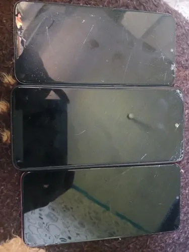 Lote com celulares para desmanche