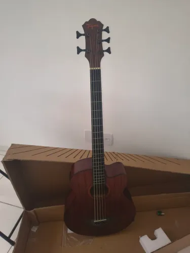 Vendo baixolao Tagima 5 cordas 