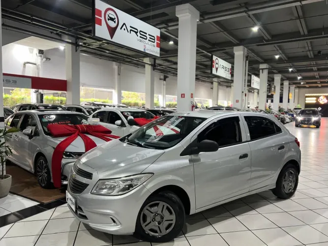 Chevrolet Onix Hatch LS 1.0 8V Flex Power Mec. 4P 2013