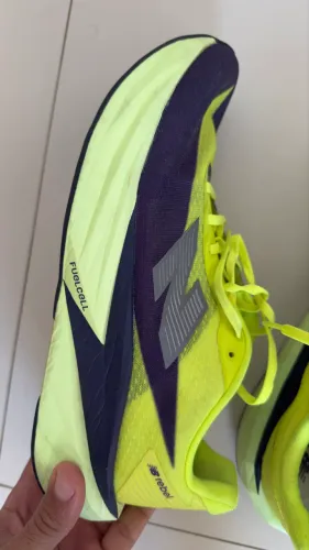Tênis New Balance Rebel V5