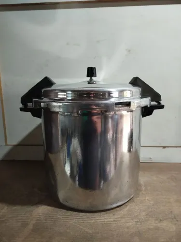 Panela de pressão industrial rochedo 20 litros